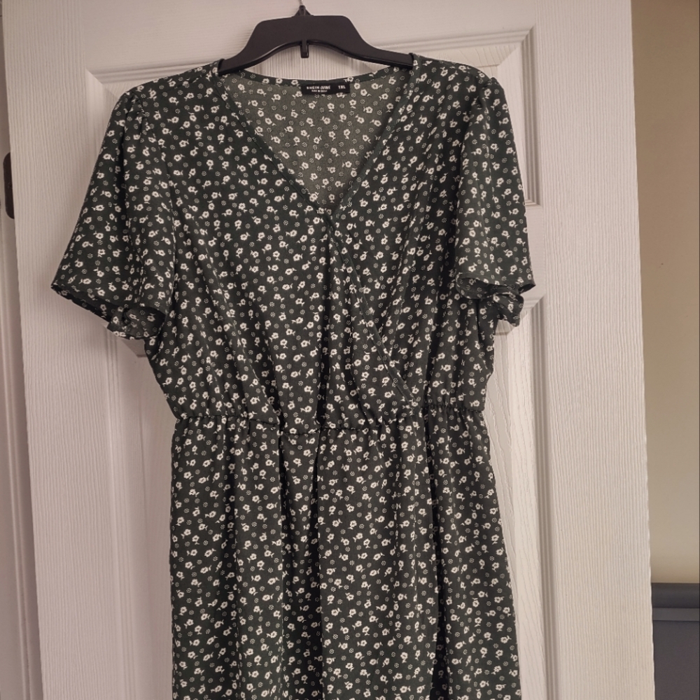 Dark green flower curvy 1x Shein dress